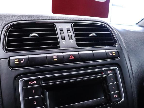 Volkswagen Polo V с пробегом 2014 года, цена 845 000 рублей, 124242 км, седан, Автокод Объявления