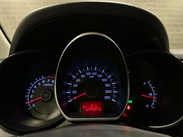 Kia Rio III с пробегом 2013 года, цена 770 000 рублей, 273540 км, хэтчбек, Автокод Объявления