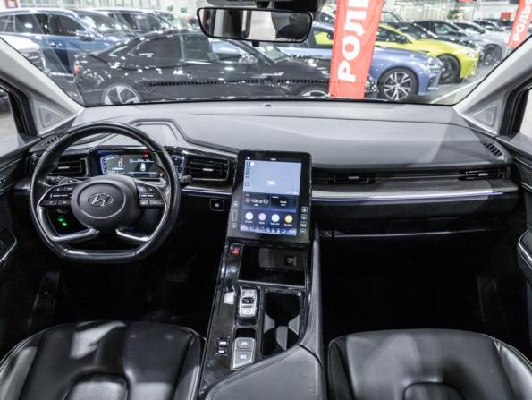 Hyundai Custo I с пробегом 2022 года, цена 3 899 700 рублей, 63691 км, минивэн, Автокод Объявления