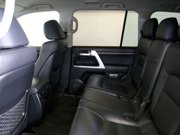 Toyota Land Cruiser 200 Series Рестайлинг 2 с пробегом 2018 года, цена 7 990 000 рублей, 51985 км, внедорожник, Автокод Объявления