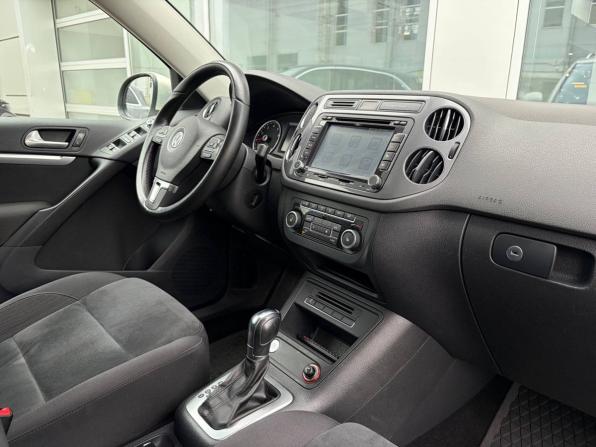 Volkswagen Tiguan I Рестайлинг с пробегом 2012 года, цена 1 495 000 рублей, 107000 км, внедорожник, Автокод Объявления