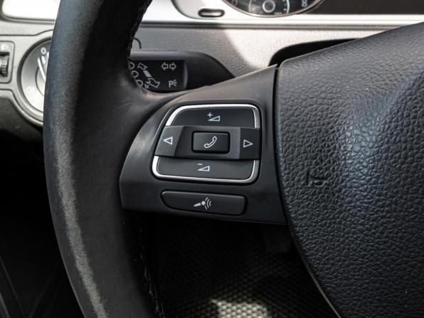 Volkswagen Passat B7 с пробегом 2011 года, цена 825 000 рублей, 193632 км, седан, Автокод Объявления