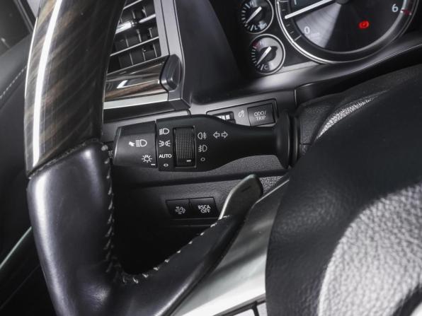 Lexus LX III Рестайлинг 2 с пробегом 2019 года, цена 9 750 000 рублей, 144862 км, внедорожник, Автокод Объявления