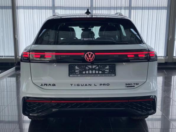 Volkswagen Tiguan III (China Market) с пробегом 2026 года, цена 4 900 000 рублей, 1 км, внедорожник, Автокод Объявления