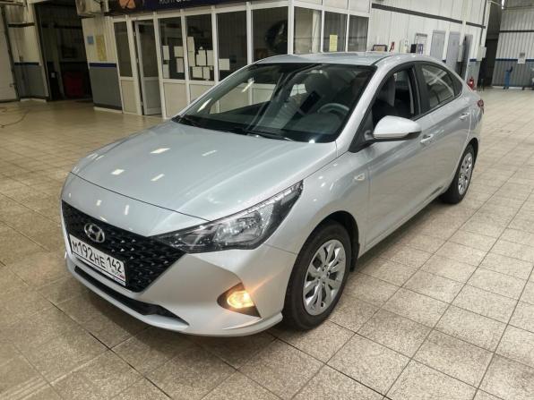 Hyundai Solaris II Рестайлинг с пробегом 2021 года, цена 1 499 000 рублей, 56219 км, седан, Автокод Объявления
