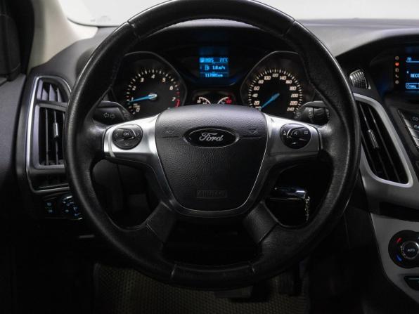 Ford Focus III с пробегом 2013 года, цена 979 000 рублей, 117081 км, седан, Автокод Объявления
