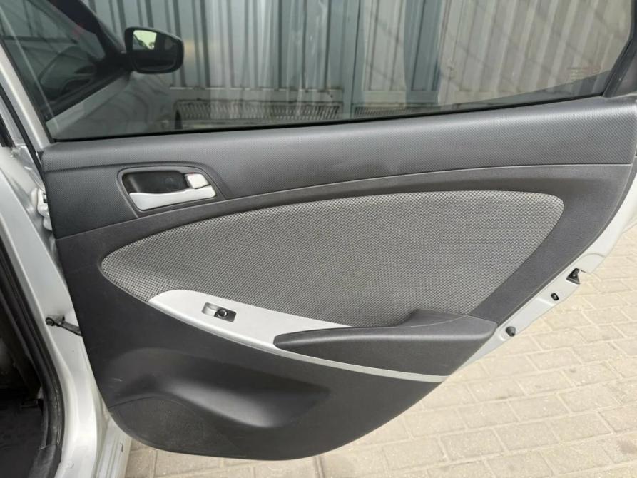 Hyundai Solaris I Ростов-на-Дону  - изображение 17