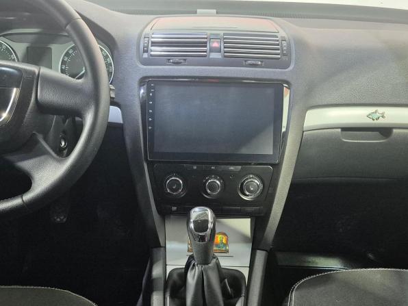 Skoda Octavia II (A5) Рестайлинг с пробегом 2012 года, цена 999 000 рублей, 140000 км, универсал, Автокод Объявления