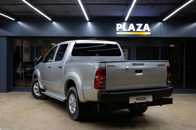 Toyota Hilux VII Рестайлинг с пробегом 2012 года, цена 1 699 000 рублей, 194122 км, пикап, Автокод Объявления