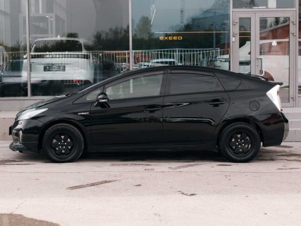 Toyota Prius III Рестайлинг (XW30) с пробегом 2013 года, цена 990 000 рублей, 224539 км, лифтбек, Автокод Объявления