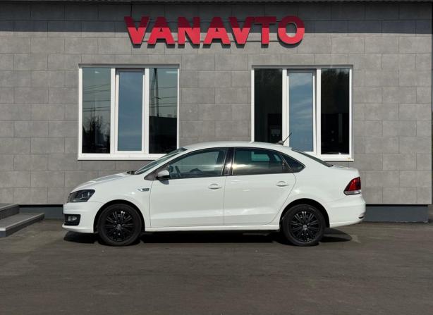 Volkswagen Polo V Рестайлинг с пробегом 2018 года, цена 1 270 000 рублей, 130350 км, седан, Автокод Объявления