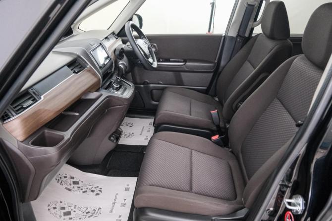 Honda Freed II Рестайлинг с пробегом 2020 года, цена 1 649 000 рублей, 121000 км, компактвэн, Автокод Объявления