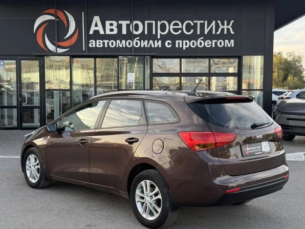 Kia Ceed II с пробегом 2013 года, цена 1 010 000 рублей, 217995 км, универсал, Автокод Объявления