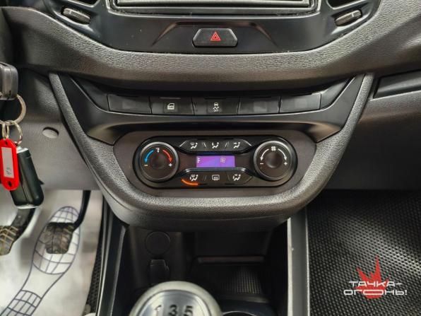 Lada (ВАЗ) Vesta I с пробегом 2019 года, цена 888 000 рублей, 97000 км, седан, Автокод Объявления