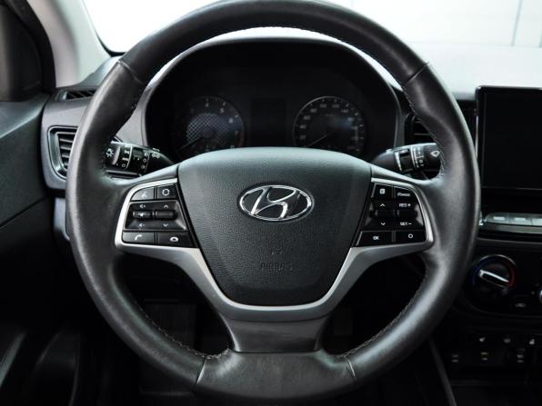Hyundai Solaris II Рестайлинг с пробегом 2021 года, цена 1 785 000 рублей, 66000 км, седан, Автокод Объявления