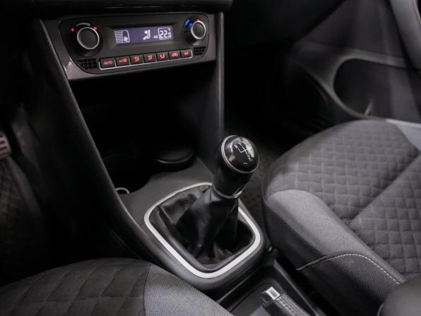 Volkswagen Polo V Рестайлинг с пробегом 2018 года, цена 1 212 000 рублей, 139784 км, седан, Автокод Объявления