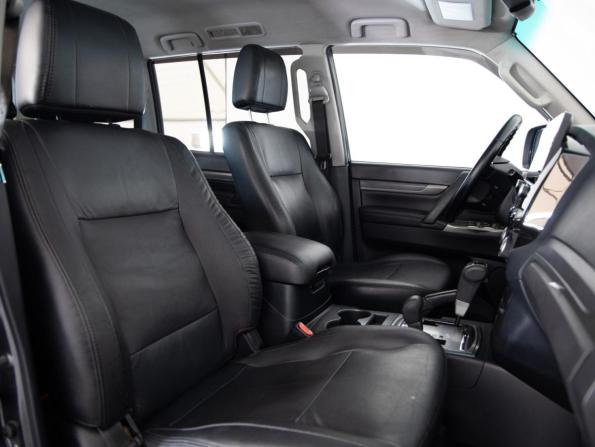 Mitsubishi Pajero IV Рестайлинг 1 с пробегом 2012 года, цена 1 599 000 рублей, 293040 км, внедорожник, Автокод Объявления