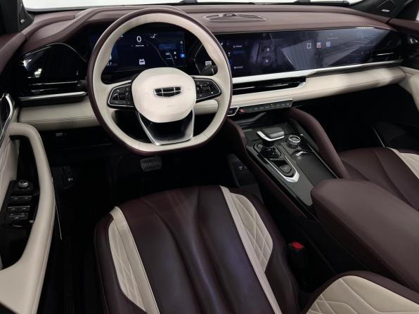 Geely Monjaro I с пробегом 2024 года, цена 3 150 000 рублей, 42600 км, внедорожник, Автокод Объявления