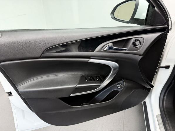 Opel Insignia I с пробегом 2013 года, цена 679 000 рублей, 199313 км, универсал, Автокод Объявления