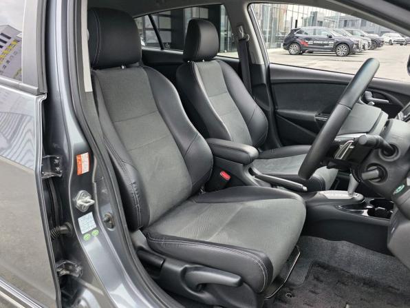 Honda Insight II Рестайлинг с пробегом 2012 года, цена 1 155 000 рублей, 107084 км, хэтчбек, Автокод Объявления
