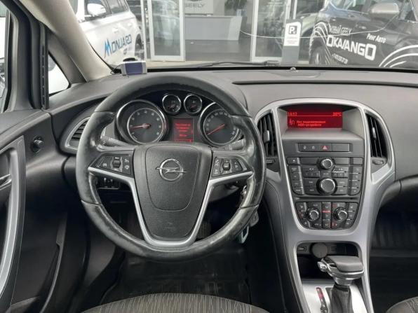 Opel Astra J Рестайлинг с пробегом 2013 года, цена 670 000 рублей, 193720 км, хэтчбек, Автокод Объявления