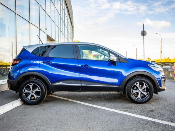 Renault Kaptur I Рестайлинг с пробегом 2021 года, цена 1 628 000 рублей, 74630 км, внедорожник, Автокод Объявления