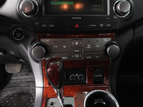 Toyota Highlander II (XU40) Рестайлинг с пробегом 2013 года, цена 1 499 000 рублей, 252040 км, внедорожник, Автокод Объявления