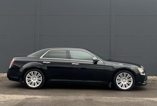 Chrysler 300C II с пробегом 2012 года, цена 1 625 000 рублей, 212059 км, седан, Автокод Объявления