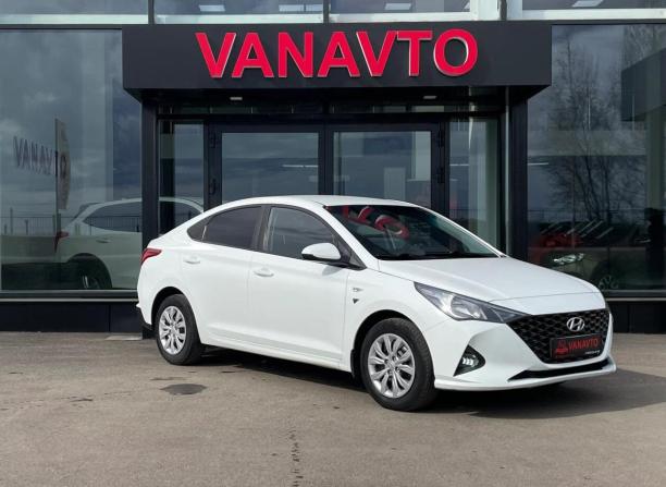 Hyundai Solaris II Рестайлинг с пробегом 2021 года, цена 1 420 000 рублей, 101000 км, седан, Автокод Объявления