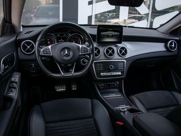 Mercedes-Benz CLA I (C117 X117) Рестайлинг с пробегом 2016 года, цена 2 120 000 рублей, 98168 км, седан, Автокод Объявления
