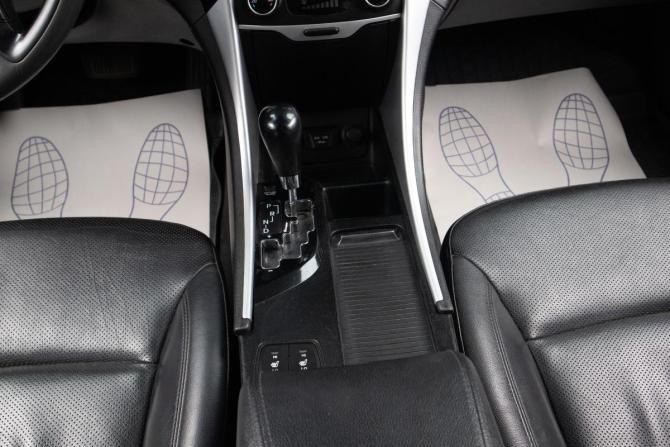 Hyundai Sonata VI (YF) с пробегом 2012 года, цена 979 000 рублей, 255647 км, седан, Автокод Объявления