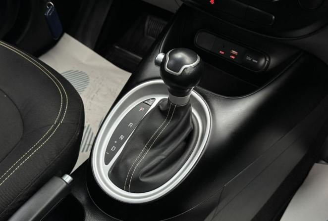 Kia Soul II с пробегом 2015 года, цена 1 350 000 рублей, 132076 км, хэтчбек, Автокод Объявления
