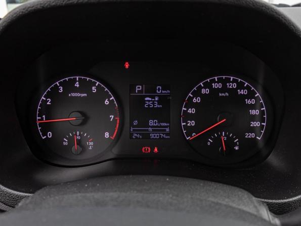 Hyundai Solaris II с пробегом 2019 года, цена 1 469 000 рублей, 90074 км, седан, Автокод Объявления