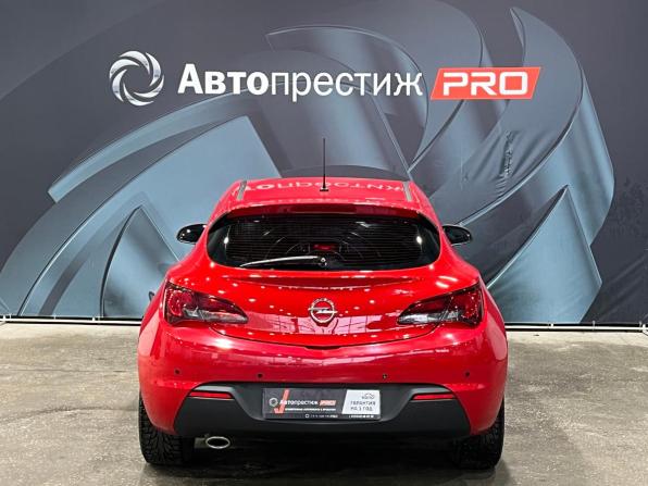 Opel Astra J Рестайлинг с пробегом 2013 года, цена 950 000 рублей, 117901 км, хэтчбек, Автокод Объявления