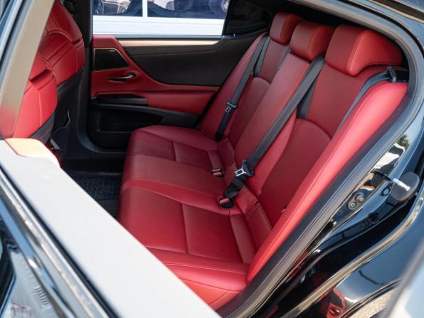 Lexus ES VII с пробегом 2020 года, цена 4 540 000 рублей, 77072 км, седан, Автокод Объявления