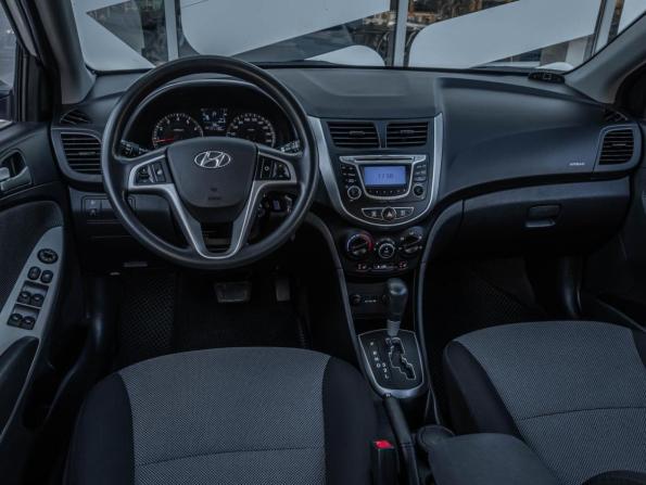 Hyundai Solaris I с пробегом 2014 года, цена 1 060 000 рублей, 171130 км, седан, Автокод Объявления