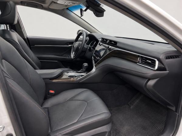 Toyota Camry VIII (XV70) с пробегом 2020 года, цена 2 720 500 рублей, 127253 км, седан, Автокод Объявления