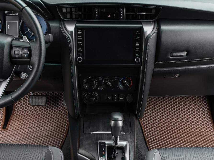 Toyota Fortuner II Рестайлинг Москва  - изображение 16