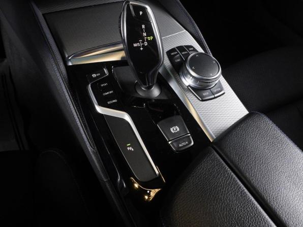 BMW 5 серии VII (G30/G31/G38) с пробегом 2019 года, цена 3 849 000 рублей, 63412 км, седан, Автокод Объявления