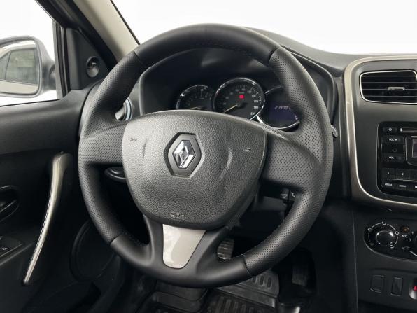 Renault Logan II с пробегом 2016 года, цена 555 000 рублей, 219707 км, седан, Автокод Объявления