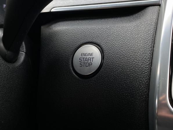 Kia Sorento IV с пробегом 2021 года, цена 3 299 000 рублей, 116250 км, внедорожник, Автокод Объявления