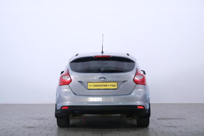Ford Focus III с пробегом 2012 года, цена 749 000 рублей, 240000 км, хэтчбек, Автокод Объявления