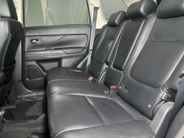 Mitsubishi Outlander III Рестайлинг 2 с пробегом 2017 года, цена 2 250 000 рублей, 148130 км, внедорожник, Автокод Объявления