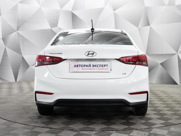 Hyundai Solaris II с пробегом 2018 года, цена 1 350 000 рублей, 101000 км, седан, Автокод Объявления