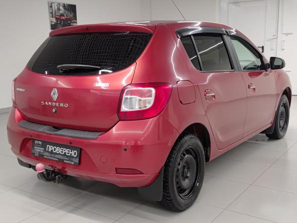 Renault Sandero II с пробегом 2016 года, цена 817 000 рублей, 84146 км, хэтчбек, Автокод Объявления