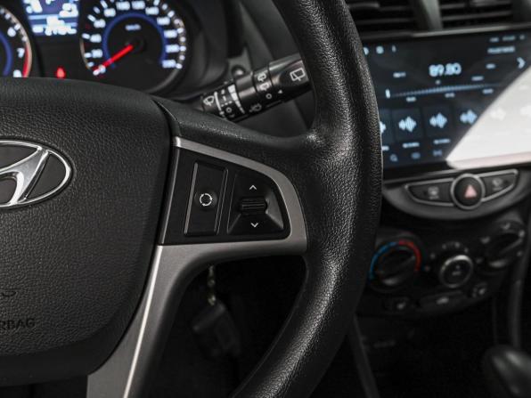 Hyundai Solaris I с пробегом 2014 года, цена 1 419 000 рублей, 27764 км, хэтчбек, Автокод Объявления