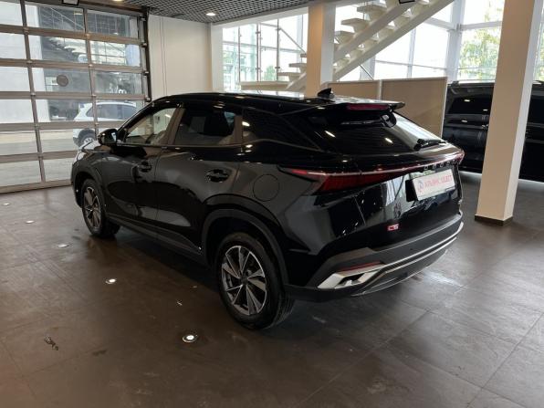 Omoda C5 I с пробегом 2024 года, цена 1 820 000 рублей, 36602 км, внедорожник, Автокод Объявления