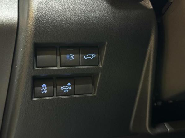 Toyota Land Cruiser 300 Series с пробегом 2021 года, цена 11 987 000 рублей, 8000 км, внедорожник, Автокод Объявления