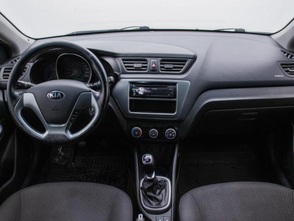 Kia Rio III Рестайлинг с пробегом 2015 года, цена 885 000 рублей, 111501 км, хэтчбек, Автокод Объявления