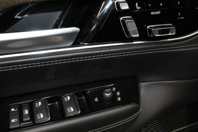 Jeep Wagoneer WS с пробегом 2022 года, цена 9 500 000 рублей, 39000 км, внедорожник, Автокод Объявления